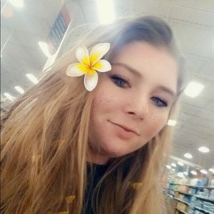 Meet your Posher, Briana